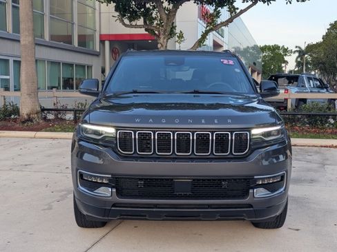 Used 2022 Jeep Wagoneer Series II RWD image 2
