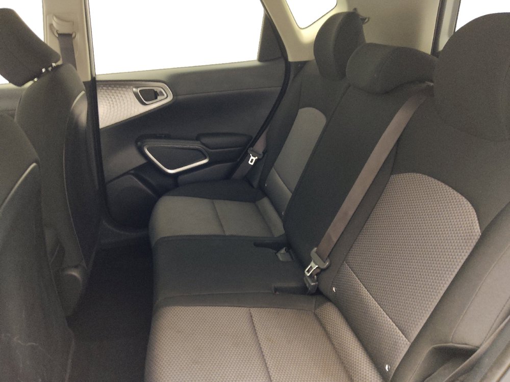 Used 2020 Kia Soul LX FWD image 18