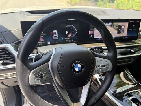 Used 2023 BMW X7 xDrive40i w/ Premium Package AWD/4WD image 20