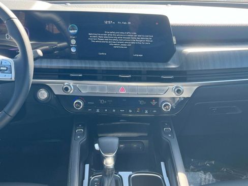 New 2025 Kia Telluride EX w/ EX Captain's Chair Package image 12