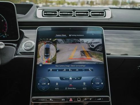 Certified 2022 Mercedes-Benz S 500 4MATIC image 18