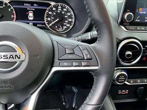 Used 2021 Nissan Sentra SV image 12