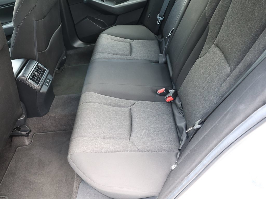 Used 2025 Honda Accord SE image 17