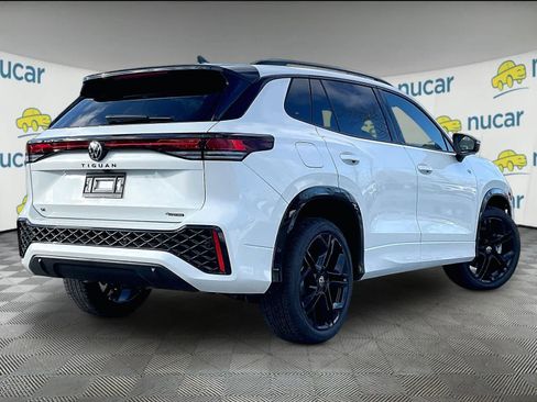 New 2026 Volkswagen Tiguan SE R-Line AWD/4WD image 7