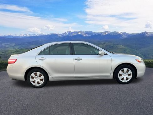 Used 2008 Toyota Camry LE FWD image 7