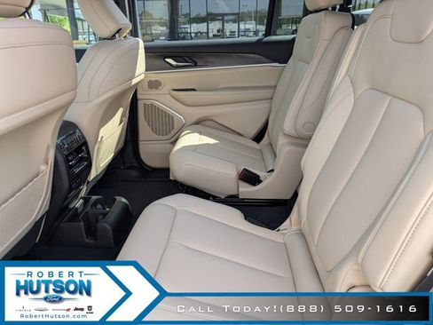 New 2026 Jeep Grand Cherokee L Limited RWD image 15