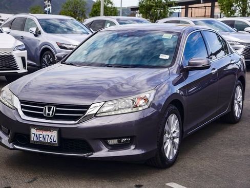 Used 2015 Honda Accord Touring image 3