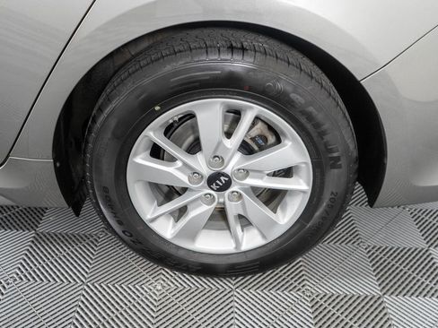 Used 2016 Kia Optima LX FWD image 25