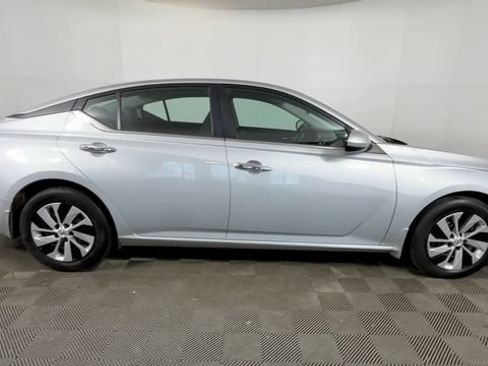 Used 2021 Nissan Altima 2.5 S FWD image 3