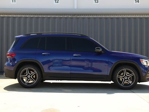 Used 2021 Mercedes-Benz GLB 250 image 17