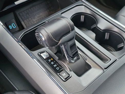 Certified 2022 Ford F150 Lariat w/ Equipment Group 502A High image 30