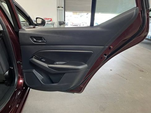 Used 2023 Nissan Altima 2.5 SV FWD image 15