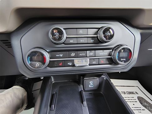 New 2025 Ford Bronco Big Bend image 31