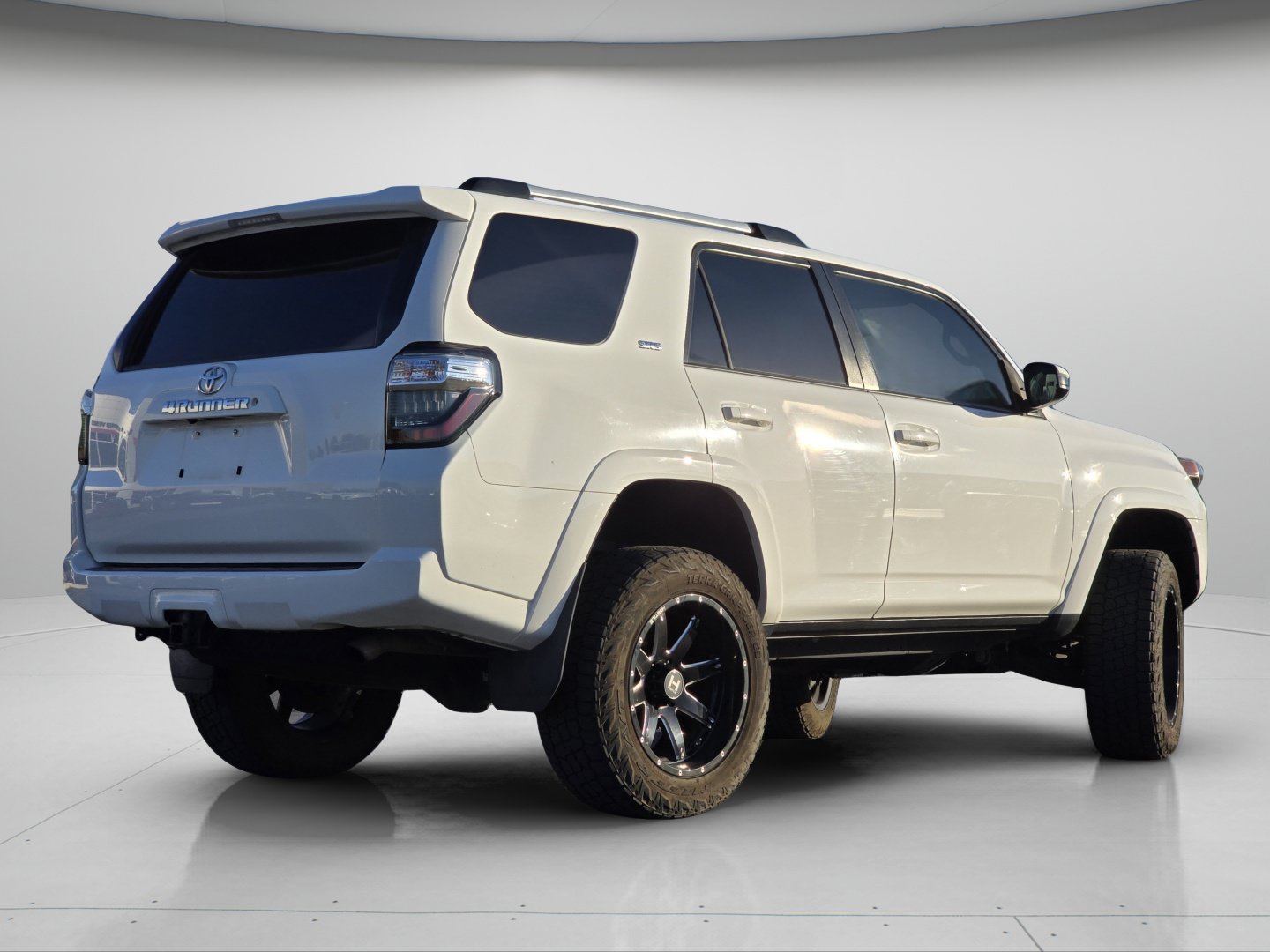 Used 2020 Toyota 4Runner SR5 AWD/4WD image 50