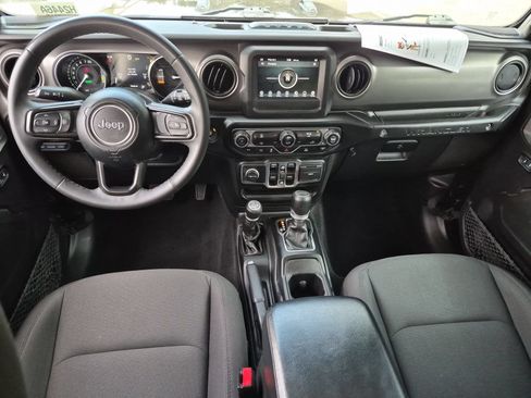 Used 2023 Jeep Wrangler Unlimited AWD/4WD image 27