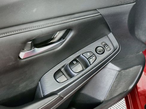 Used 2021 Nissan Sentra SV FWD image 15