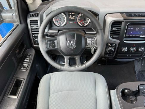Used 2017 RAM 1500 Express AWD/4WD image 14