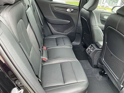 Certified 2023 Volvo XC40 B5 Plus w/ Protection Package Premier AWD/4WD image 20