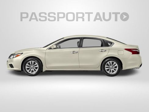 Used 2018 Nissan Altima 2.5 SR w/ SR Special Edition FWD image 3