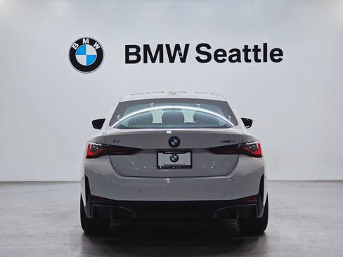 New 2025 BMW i4 xDrive40i image 5