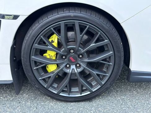 Used 2019 Subaru WRX STI AWD/4WD image 10