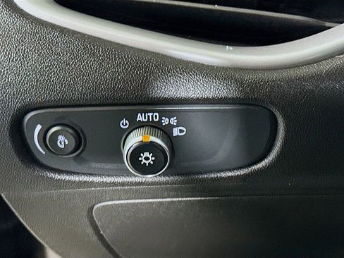 Used 2023 Chevrolet Malibu LT image 10