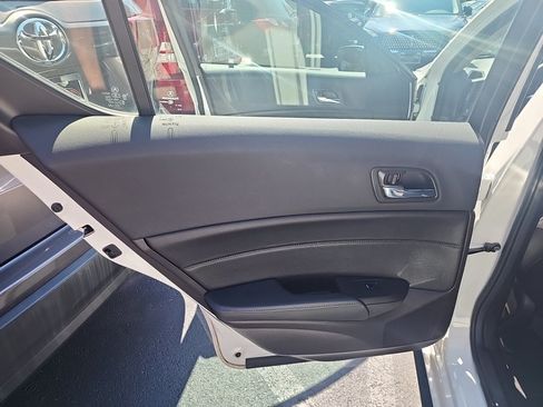 Used 2018 Acura ILX FWD image 30