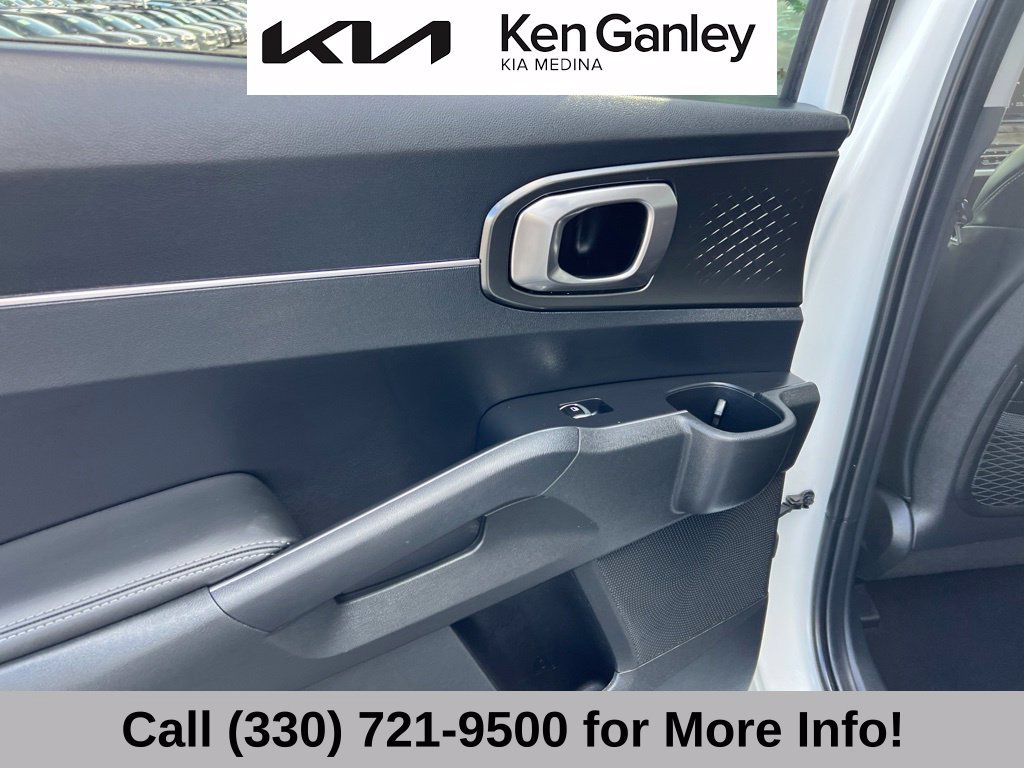 Certified 2023 Kia Sorento EX AWD/4WD image 45