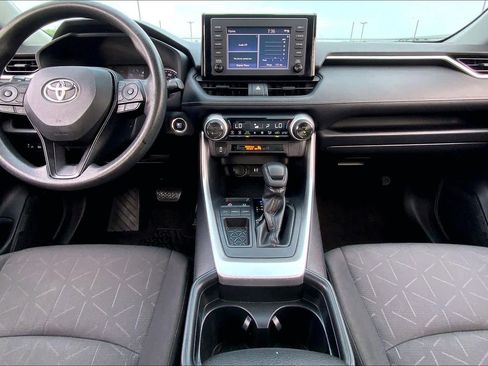 Used 2019 Toyota RAV4 XLE FWD image 15