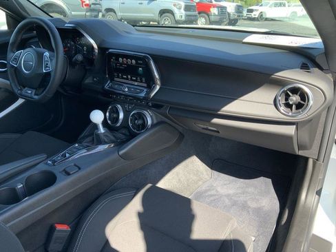 Used 2018 Chevrolet Camaro SS image 50