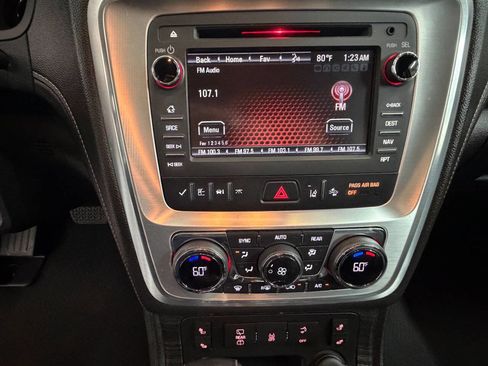 Used 2014 GMC Acadia SLT w/ Technology Package AWD/4WD image 18