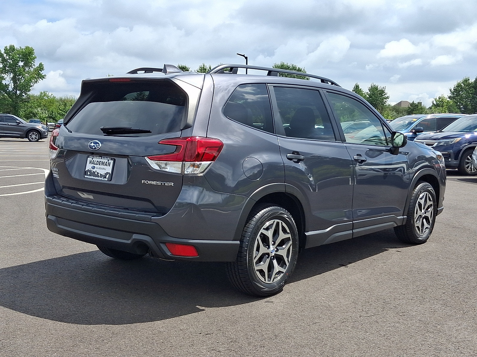 Certified 2023 Subaru Forester Premium AWD/4WD image 7