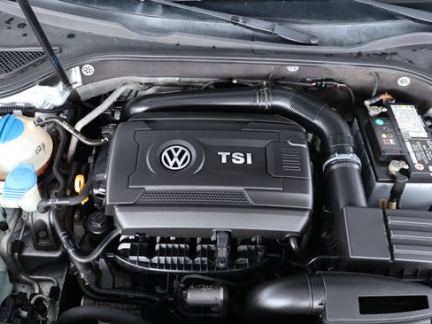 Used 2017 Volkswagen Passat 1.8T R-Line image 51