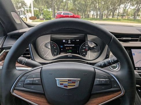 New 2025 Cadillac XT5 Premium Luxury w/ Technology Package FWD image 32