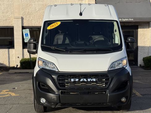Used 2025 RAM ProMaster 2500 w/ Convenience Group FWD image 18