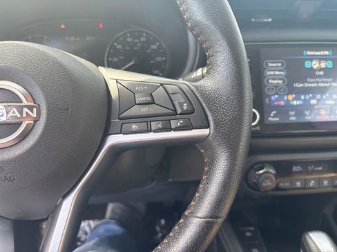 Used 2022 Nissan Kicks SR w/ Interior Electronics Package FWD image 22