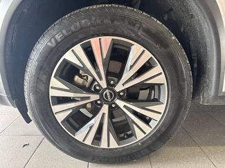 Certified 2023 Nissan Rogue SV FWD video 3