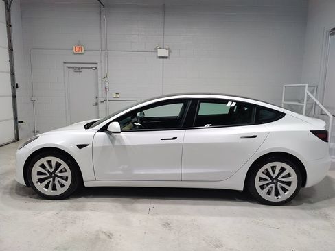 Used 2023 Tesla Model 3 Standard Range RWD image 19