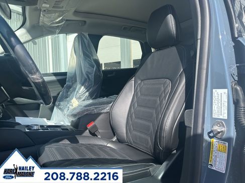 New 2024 Ford Escape Base w/ PHEV Premium Package image 52