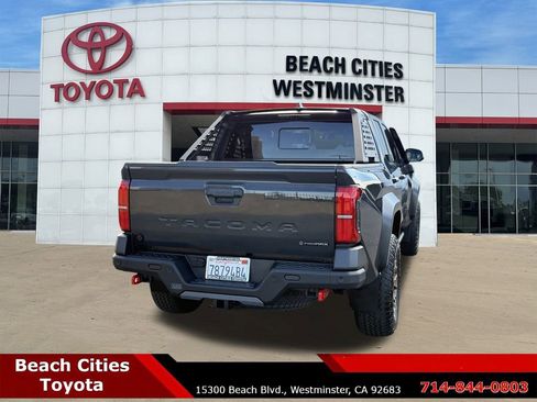 Used 2024 Toyota Tacoma Trailhunter image 11