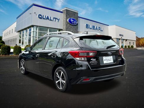 Used 2022 Subaru Impreza 2.0i Premium AWD/4WD image 2