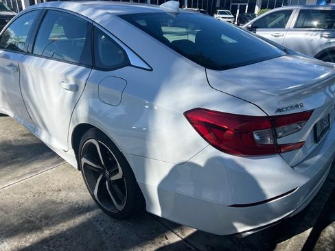 Used 2018 Honda Accord Sport image 13