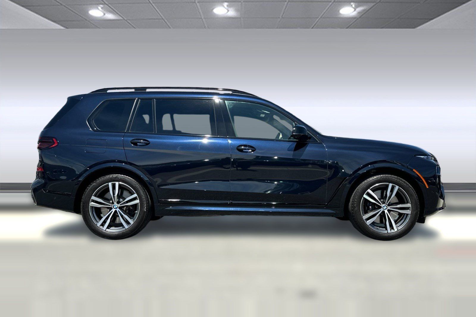 Used 2026 BMW X7 M60i AWD/4WD image 8