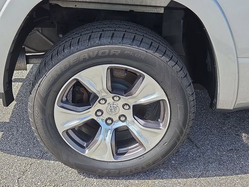Used 2021 RAM 1500 Laramie AWD/4WD image 17