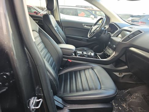 Used 2019 Ford Edge SEL w/ Equipment Group 201A image 8