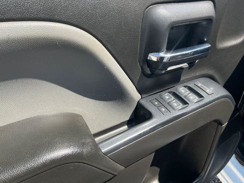 Used 2018 Chevrolet Silverado 2500 W/T RWD image 9