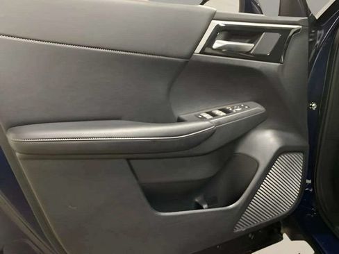 Used 2024 Mitsubishi Outlander SE FWD image 28