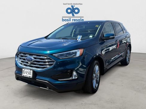 Used 2020 Ford Edge Titanium w/ Equipment Group 301A AWD/4WD image 2