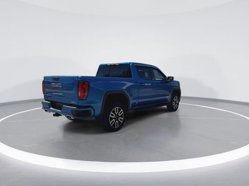 Used 2024 GMC Sierra 1500 AT4 w/ Technology Package AWD/4WD image 11