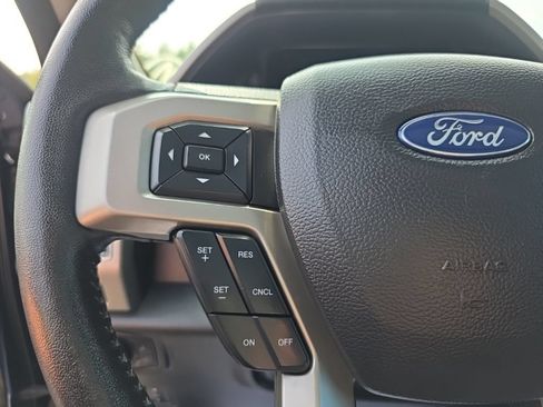 Used 2020 Ford F350 Lariat w/ Lariat Ultimate Package AWD/4WD image 44